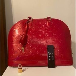 LV purse